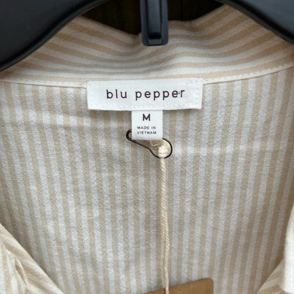 👗Blu Pepper cropped Cream Striped Top - Picture 3 of 8